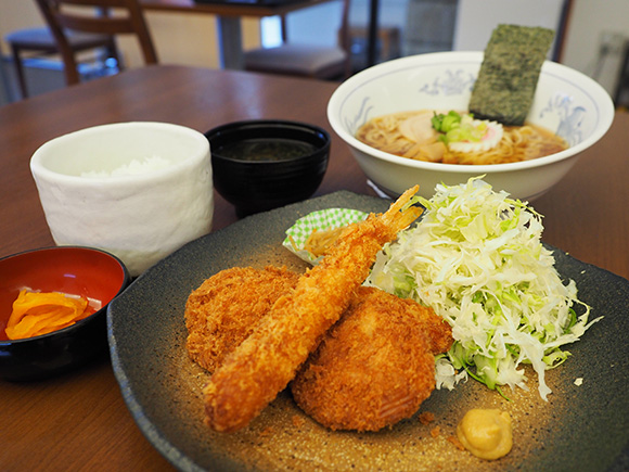 銀の湯会館　多彩定食写真